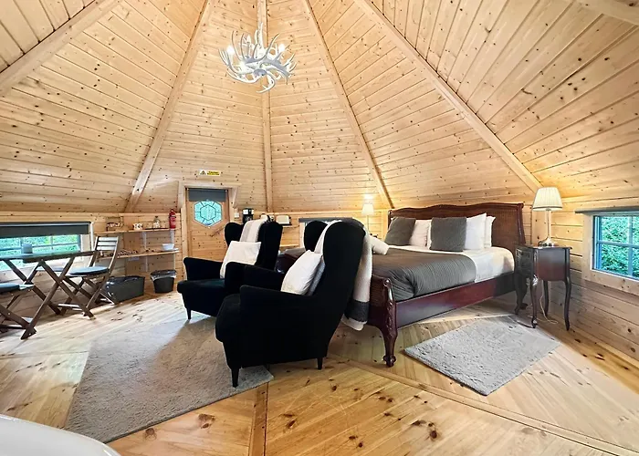 Aos Si Lodges